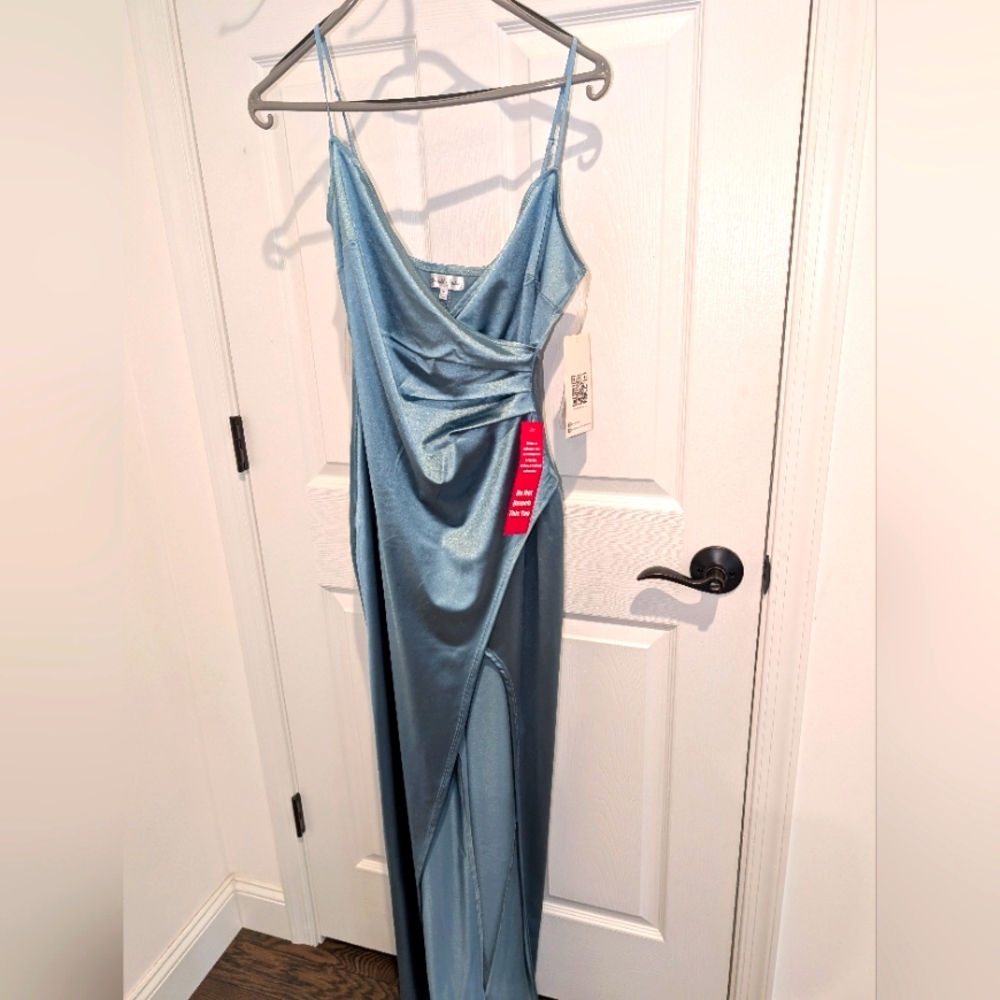 Light blue/teal dress